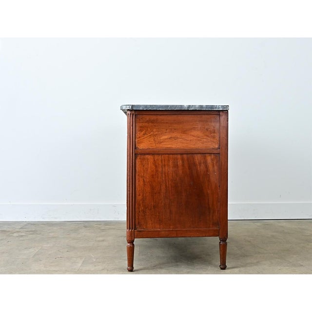 Early 19th Century French 19th Century Mahogany Louis XVI Commode with Marble Top For Sale - Image 5 of 10