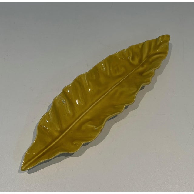 Yellow ceramic bowl (slight damage to the side). Marked French work. For Sale - Image 4 of 10