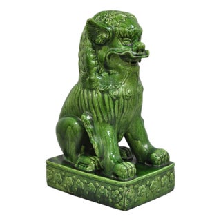 Vintage Chinoiserie Green Majolica Glazed Ceramic Chinese Foo Dog Statue For Sale