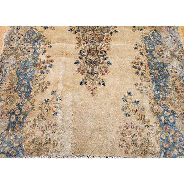 Vintage Persian Kerman Rug, Hand-Knotted Wool, Floral Pattern, Ivory & Blue, 5x7 For Sale - Image 10 of 15