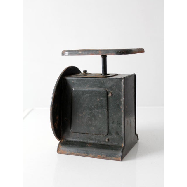 Farmhouse Vintage Hanson Kitchen Scale For Sale - Image 3 of 15