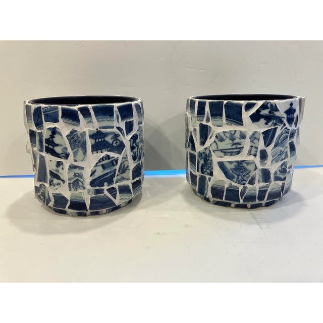 2010s 21st Century Pair of Pique Assiette Jardineres With Canton Shards For Sale - Image 5 of 5