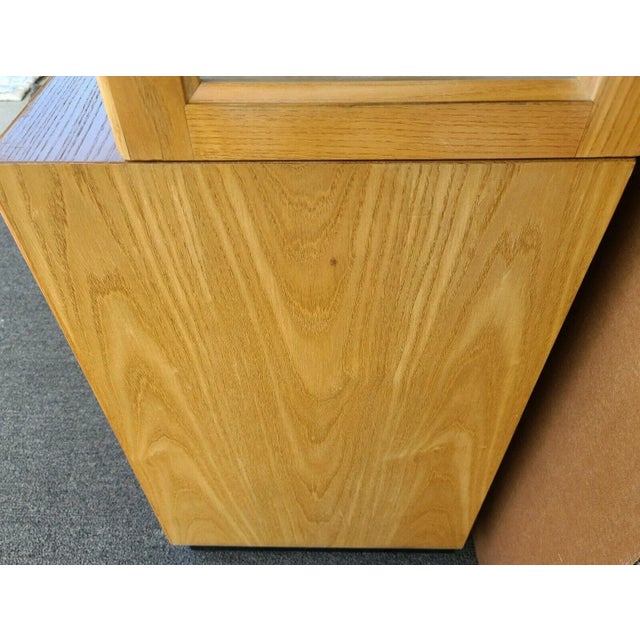 Henredon 1970s Henredon Scene Milo Baughman Style Two Olive Burl Display Cabinet Case For Sale - Image 4 of 9