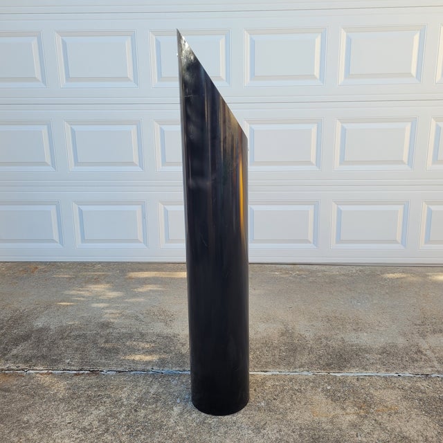 Black 1980s Postmodern Lipstick Mirror, Black Fiberglass Freestanding Floor Mirror, Manner of Roger Lecal For Sale - Image 8 of 11