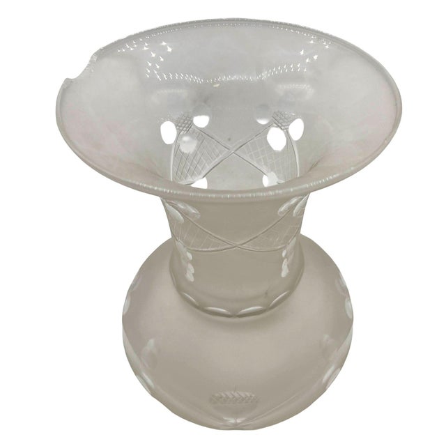 Early 20th Century Victorian Wheel Cut Frosted Glass Floral Oil Lamp Fluted Hurricane Shade Chipped For Sale - Image 4 of 7