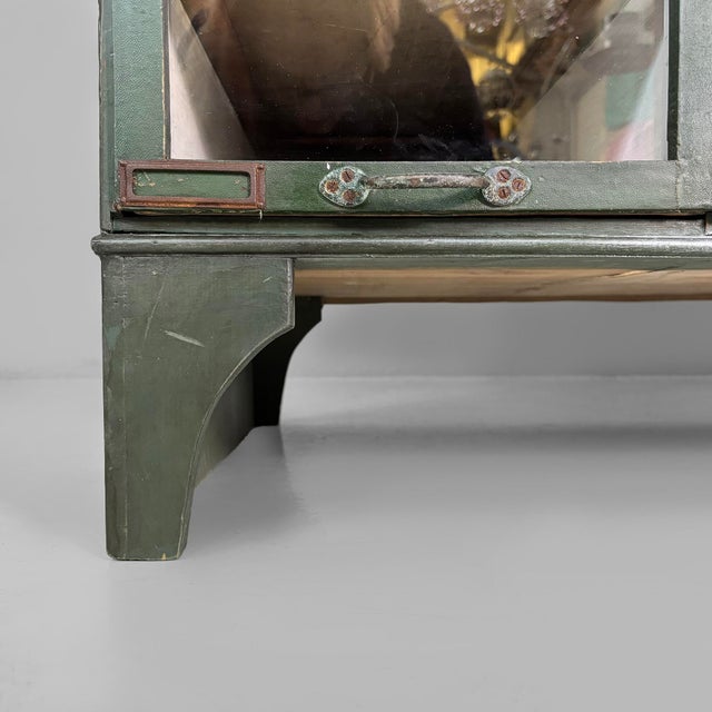 Mid-Century Modern German Dark Green Wooden and Glass Chest of Drawers, 1940s For Sale - Image 15 of 17