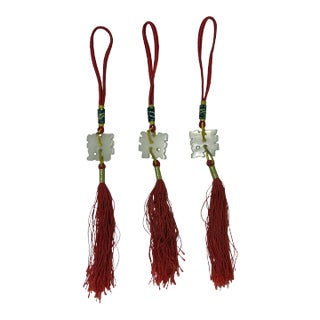 Set 3 Chinese Jade Stone Carved Accent Charm Tassel Display Art For Sale
