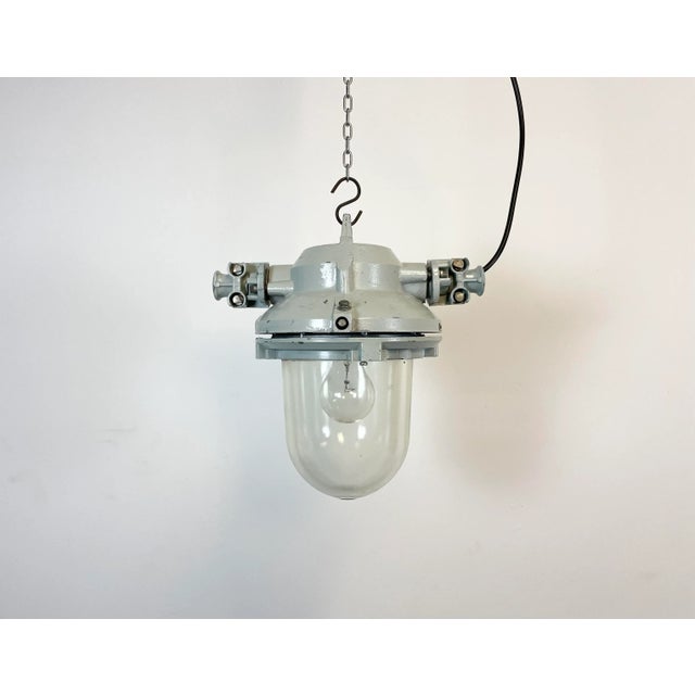 Gray Industrial Grey Cast Aluminium Explosion Proof Lamp from Elektrosvit, 1970s For Sale - Image 8 of 15