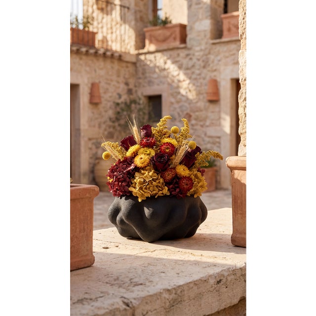 3D Printed Black Sand Vase by Bryant Creative Industries S.L. For Sale - Image 4 of 6