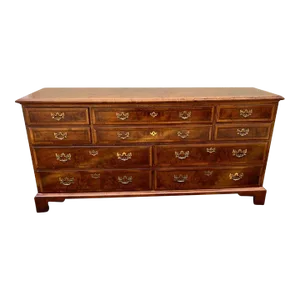Late 20th Century Henredon Aston Court Chippendale Style 10 Drawers Mahogany Inland Dresser