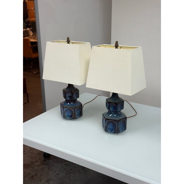 Mid-Century Modern Einar Johansen for Søholm Vintage Ceramic Table Lamps, Pair For Sale - Image 3 of 12