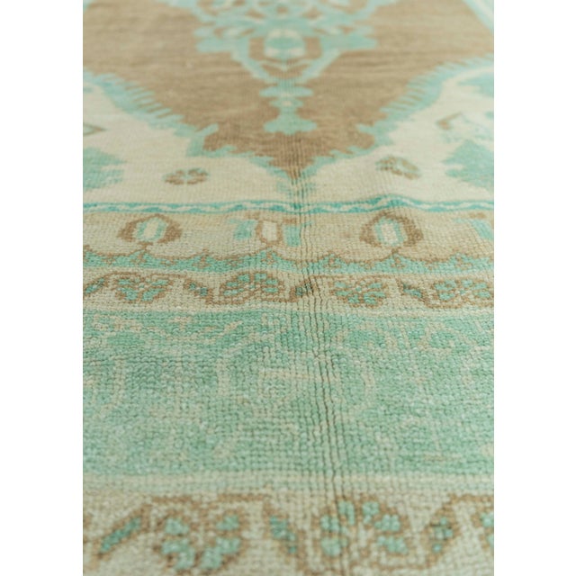 Turkish Turkish Vintage Rug 4'7" x 8' #20784 For Sale - Image 3 of 8