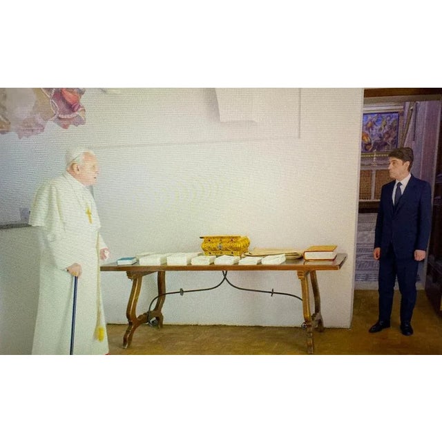 19th Century Tuscan Walnut Dining or Writing Table For Sale - Image 6 of 8