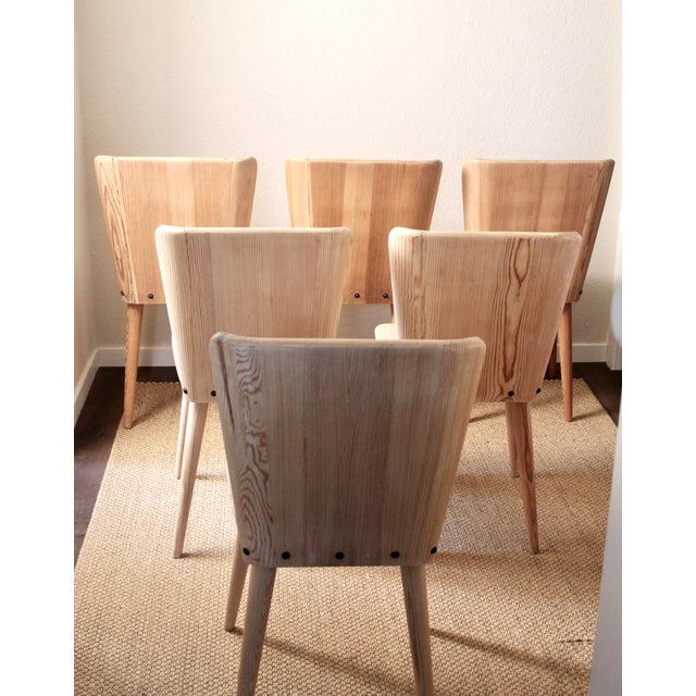 1940s Swedish Pine Modell 510 Dining Chairs by Göran Malmvall for Svensk Fur, Sweden, 1950s, Set of 7 For Sale - Image 5 of 18