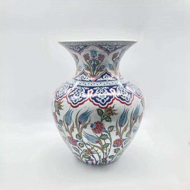 Handmade Ceramic Grand Vase (50cm) Ottoman Garden Red Roses and Scalloped Border Floor Vase For Sale - Image 6 of 7