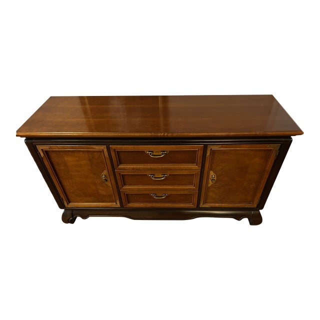 1970s Broyhill Premier Chin Hua Buffet For Sale