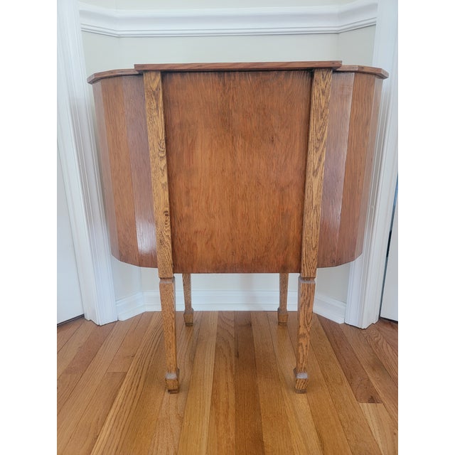 American Oak Martha Washington Sewing Cabinet / Accent Chest, C. 1925–1935 For Sale - Image 4 of 15