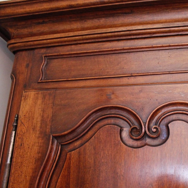 Early 19th Century French Provincial Walnut Buffet À Deux Corps, Early 19th Century For Sale - Image 5 of 16