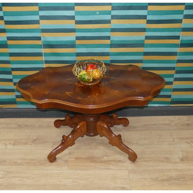 1960s Oval Coffee Table with Inlays in the style of Chippendale, 1960s For Sale - Image 5 of 13