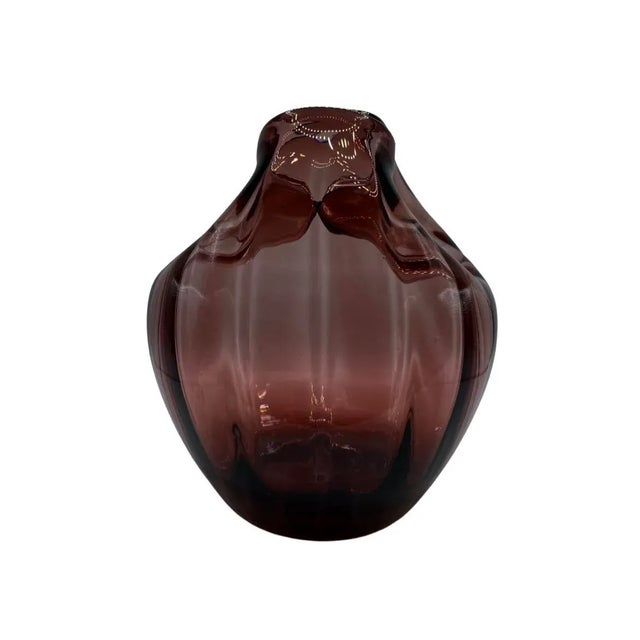 Vintage 1960s Amethyst Purple Pinched Hand Blown Vase. For Sale - Image 9 of 10