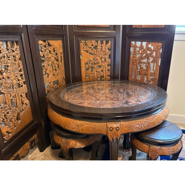Chinese Mid-20th Century Hand-Carved Chinese Low Tea Table Set With 4 Nesting Stools & Matching Folding Screen - 6 Pieces For Sale - Image 3 of 12