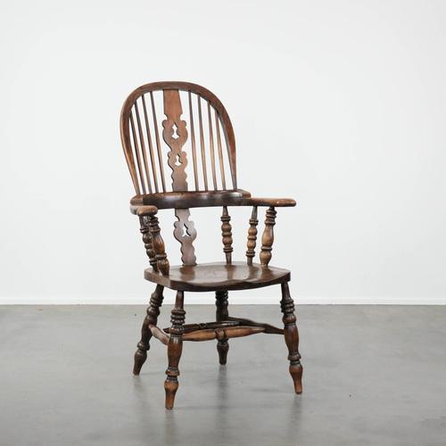 Antique English Highback Windsor Chair, 18th Century For Sale - Image 15 of 15