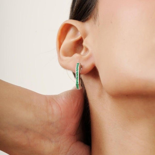 Green Natural Emerald Column Earrings in Sterling Silver for Her, A Pair For Sale - Image 8 of 11