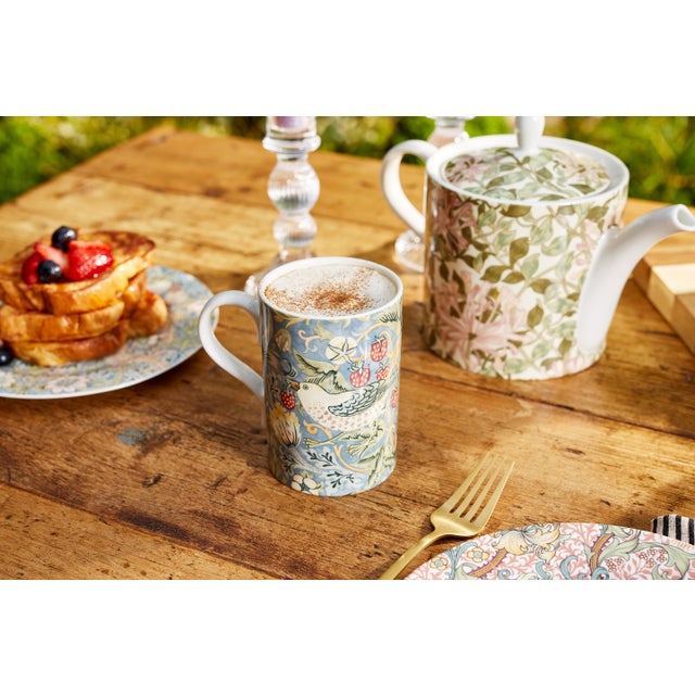 Spode Morris & Co Mug 12 oz., Strawberry Thief For Sale - Image 9 of 11