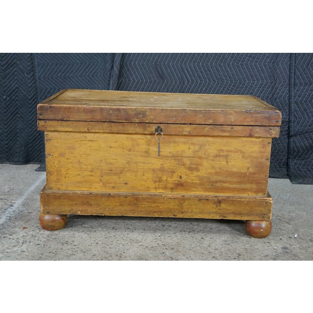 Late 19th Century Primitive Antique Early American Painted Oak Blanket Trunk Chest Coffee Table For Sale - Image 5 of 18