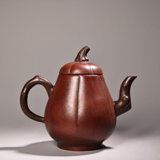 Vintage Chinese Yixing Zisha Clay Teapot - Organic Gourd Shape With Relief Vines & Fruit For Sale In Los Angeles - Image 6 of 9