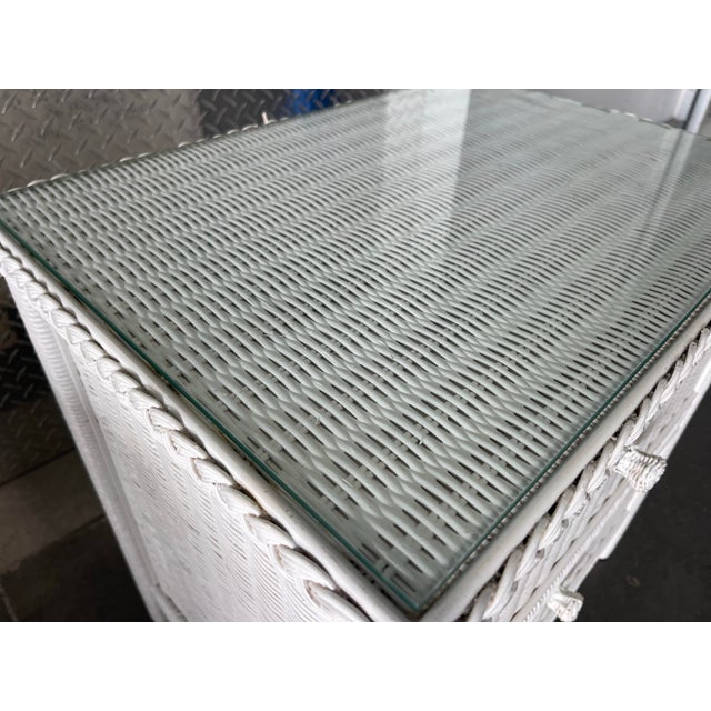 Henry Link Wicker Nightstands by Lexington, a Pair, Vintage 1980s, Coastal For Sale - Image 9 of 11