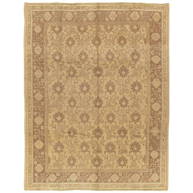 Antique Oushak Carpet, Handmade Oriental Rug, Made in Turkey, Beige, Brown 1910 For Sale - Image 4 of 4