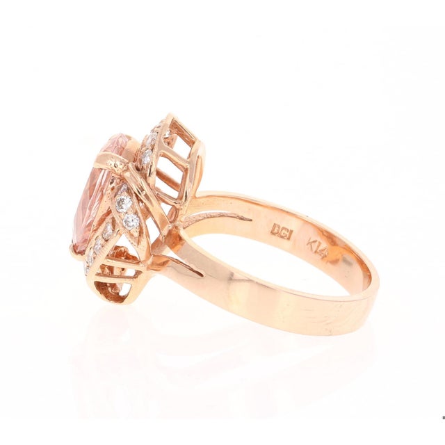 Contemporary Roshe Jewels 2.98 Carat Morganite Diamond 14 Karat Rose Gold Cocktail Ring, Size 7.5 For Sale - Image 3 of 8