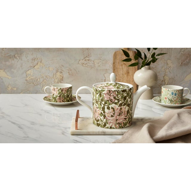 Spode Spode Morris & Co Teapot, Honeysuckle For Sale - Image 4 of 7