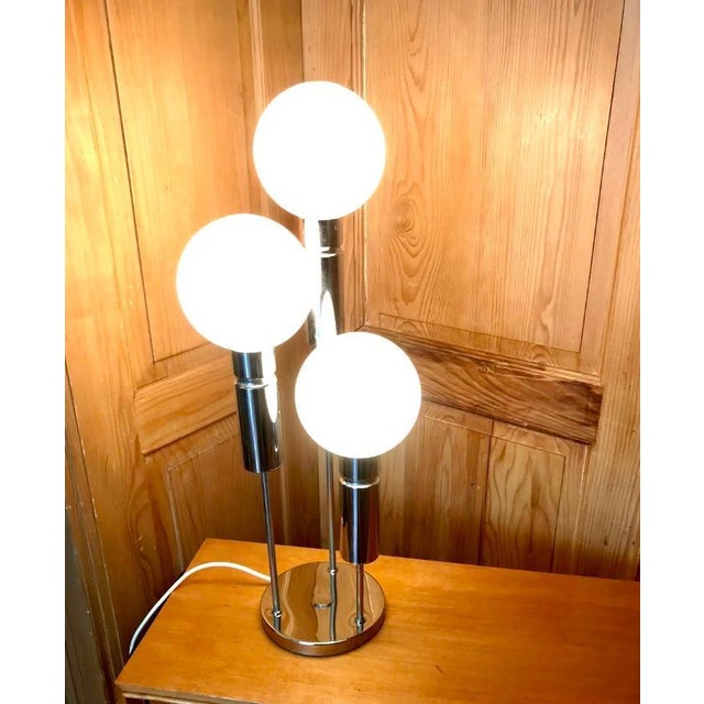 Mid-Century Modern Space Age Atomic Table Lamp in Opal Chrome from Sölken Leuchten, 1970s For Sale - Image 3 of 7