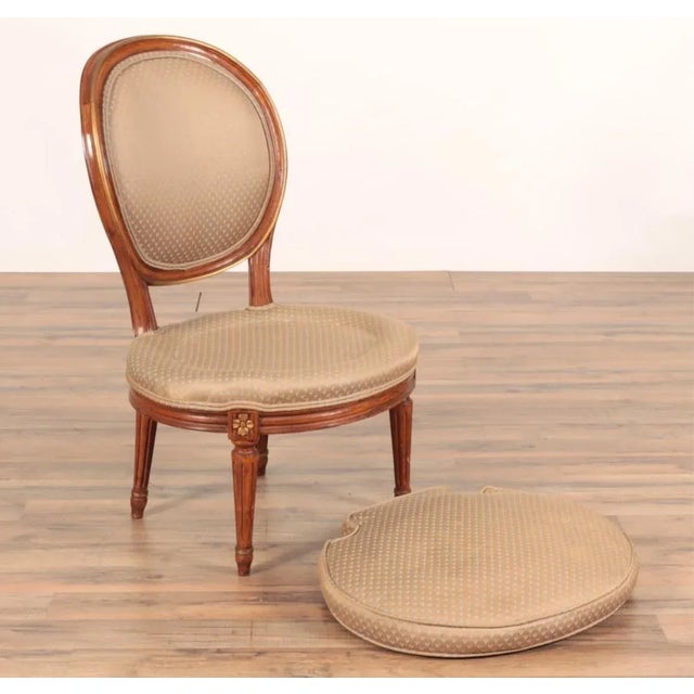 French 1960s Oval French Louis XV Upholstered Side Chair For Sale - Image 3 of 4