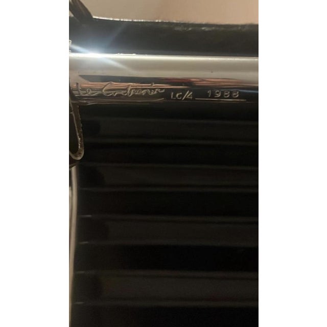 Cassina LC4 Cowhide Chaise Lounge by Le Corbusier for Cassina, 1988 For Sale - Image 4 of 9