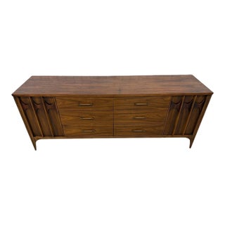 Mid-Century Modern Kent Coffey Perspecta 12-Drawer Walnut Dresser - Refinished For Sale