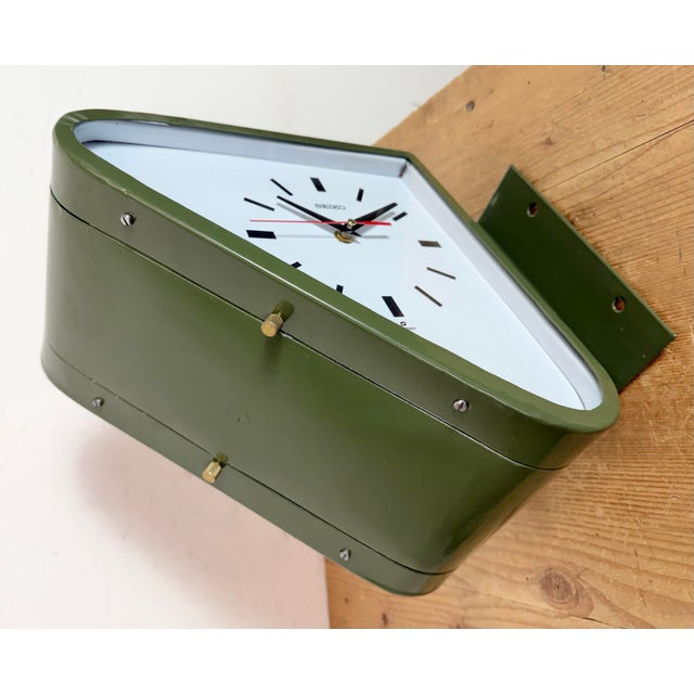 1980s Vintage Green Ships Double-Sided Wall Clock from SEIKO, 1970s For Sale - Image 5 of 18