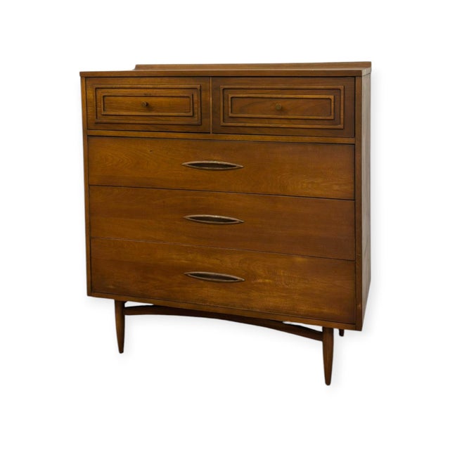 Wood Vintage Mid Century Modern Broyhill Sculptra Walnut Highboy Dresser. For Sale - Image 7 of 10