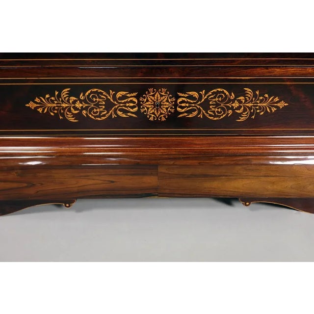 Very beautiful Charles X period dresser from the 19th century. This piece of furniture is in light wood net marquetry on...