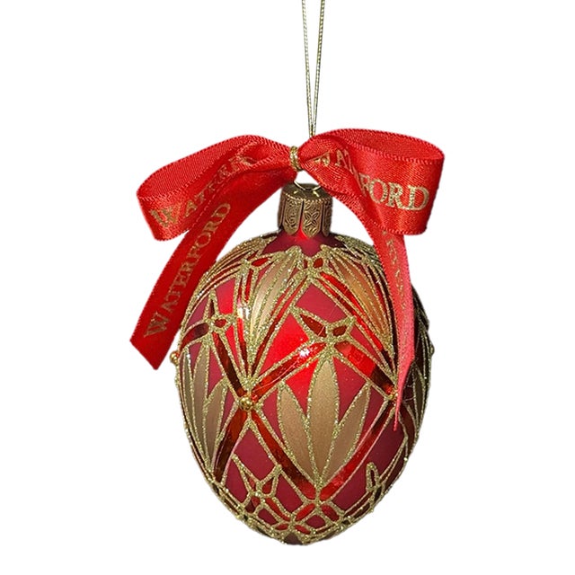 Waterford Crystal Heirloom Red and Gold Christmas Ornament - 2003 For Sale