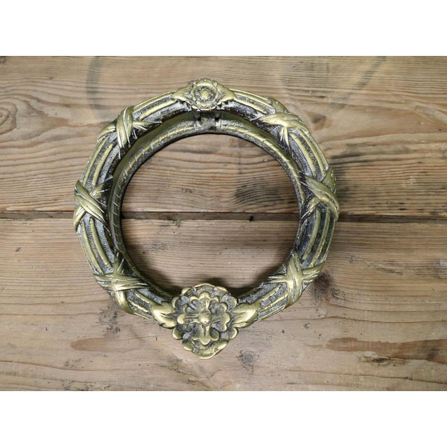 Large Heavy .Brass Ring Door Knocker This is a superb heavy door knocker, the outer ring lifts and lands on the circular...