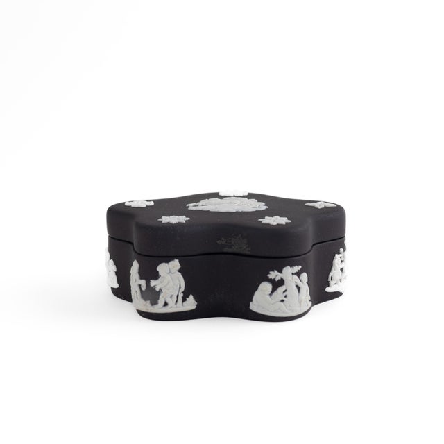 Wedgwood Vintage Wedgwood Black Jasperware Star-Shaped Trinket Box For Sale - Image 4 of 12