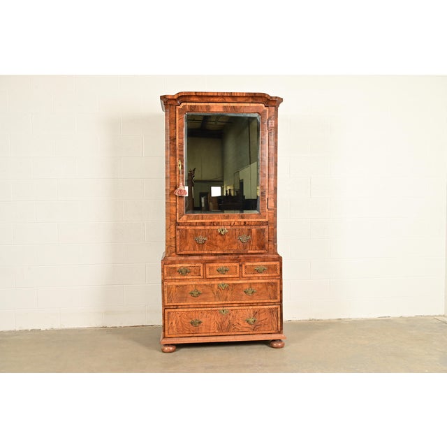 English 18th Century Antique English William & Mary Banded Walnut Mirror Front Secretary Desk With Bookcase Hutch For Sale - Image 3 of 17