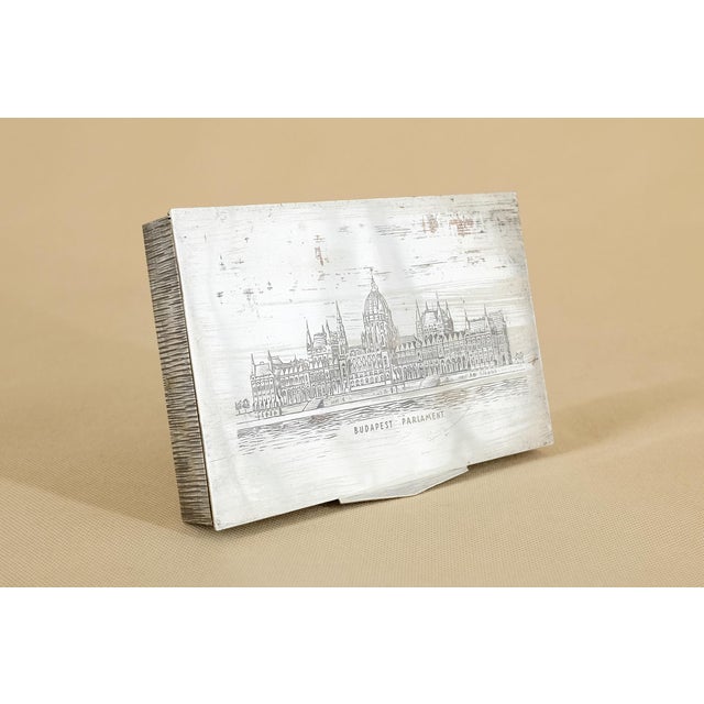 The box has two compartments inside, which are made of wood. These are also suitable for a poker set or your business...