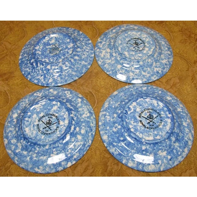Vintage Royal Copenhagen/Cumberland Usa Blue Spongeware 4 Cups & 4 Saucers- For Sale In Phoenix - Image 6 of 6