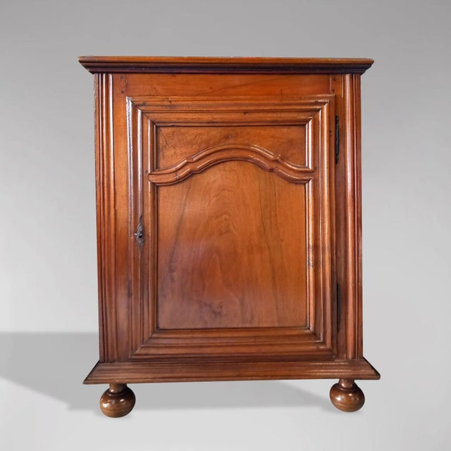 Early 18th Century Louis XV Buffet, 1720 For Sale - Image 5 of 5