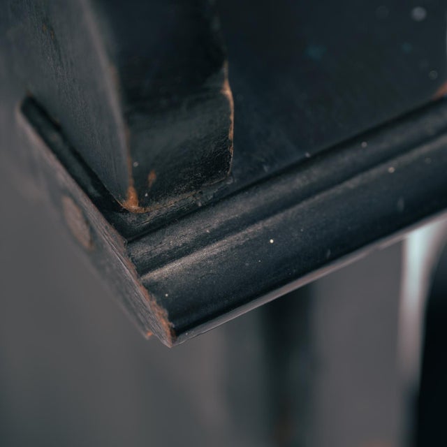 Arts & Crafts Parlour Cabinet in Black Ebonised Wood and Mirror Glass from Maddox & Co., England, 1910s For Sale - Image 14 of 18