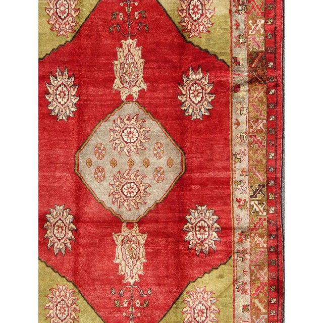 Mid 20th Century Vintage Turkish Konya Rug With Medallion in Red, Lime Green, Gray, Yellow, and Ivory For Sale - Image 4 of 9